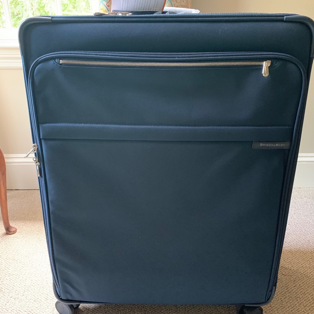 Briggs and riley suitcase